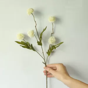 artificial white chrysanthemum